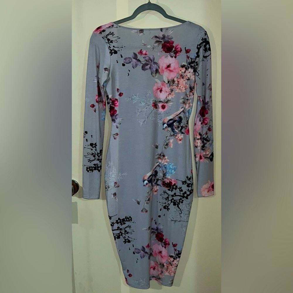 Women’s floral dress size 4
